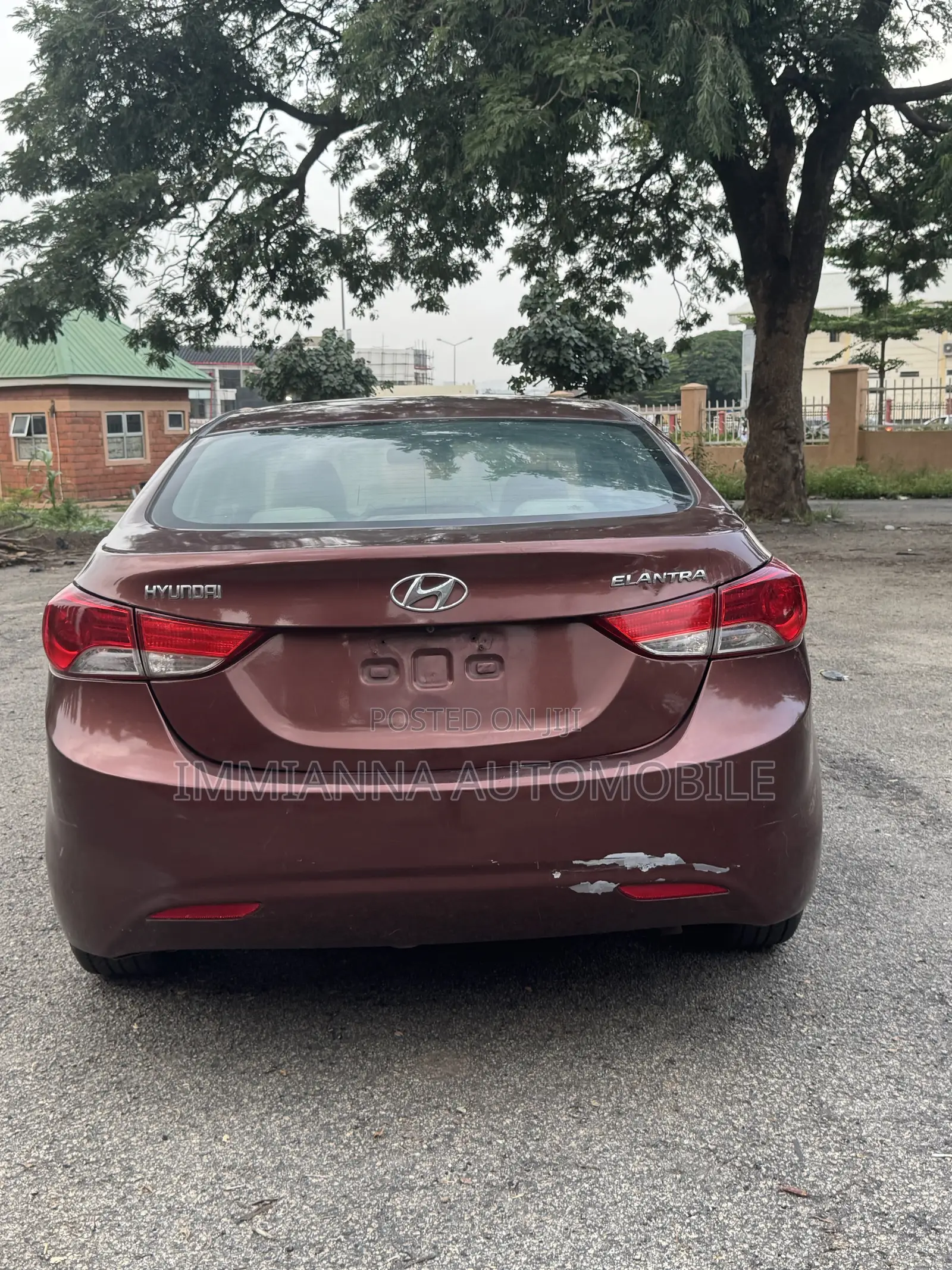 Hyundai Elantra 2013 Brown