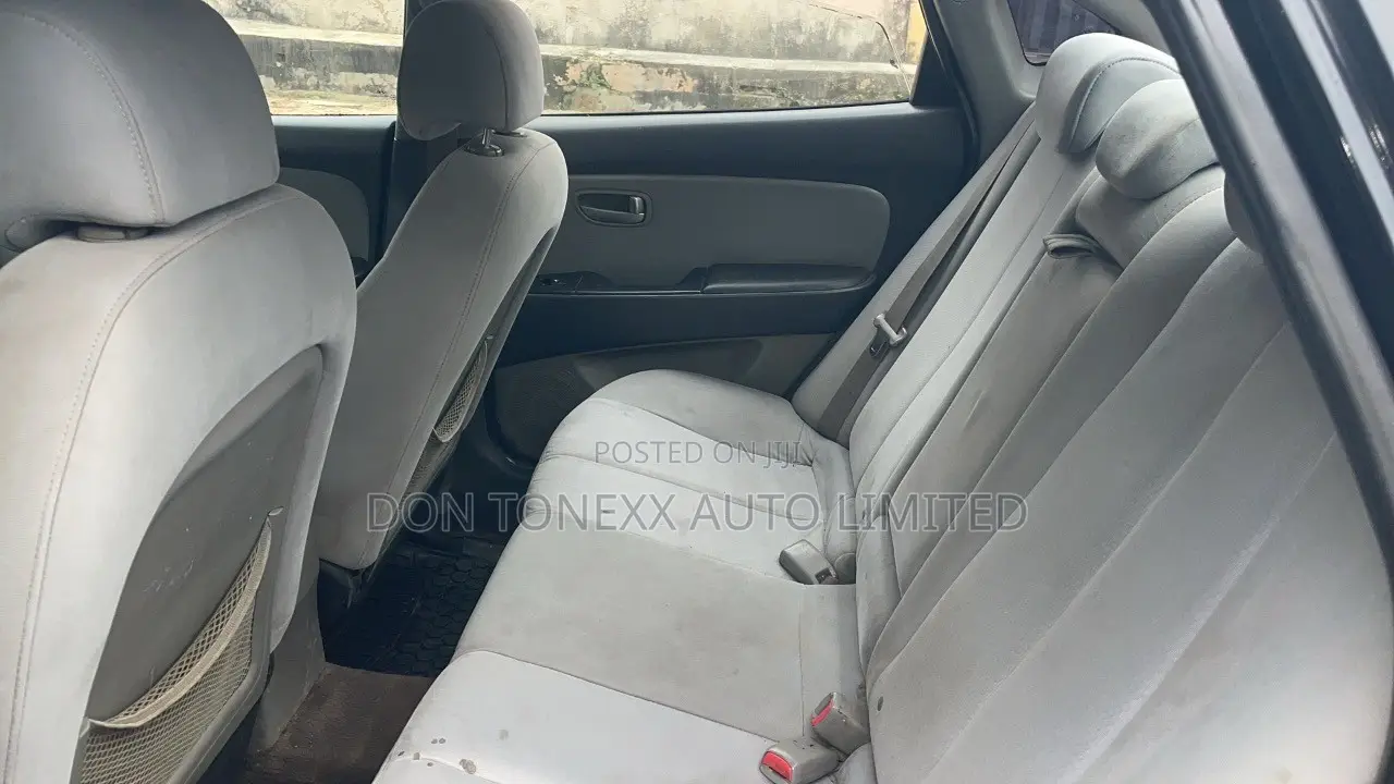 Hyundai Elantra 1.6 Automatic 2009 Black