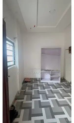 Studio Apartment in Bariga / Shomolu for rent