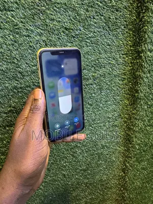 Apple iPhone 11 128 GB Yellow