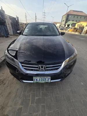 Honda Accord Sport 4dr Sedan FWD (2.4L 4cyl 2A) 2013 Black