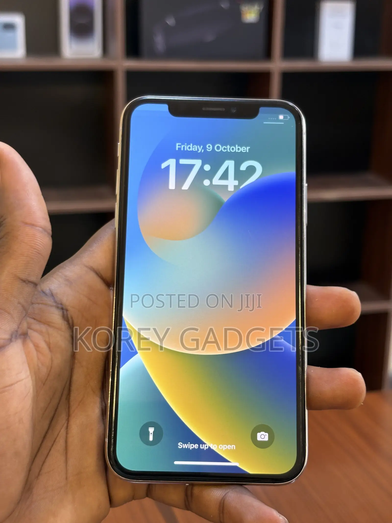 Apple iPhone X 64 GB White