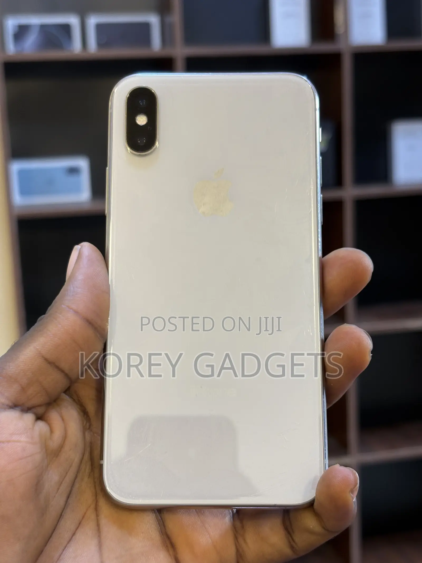 Apple iPhone X 64 GB White