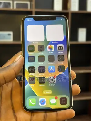 Apple iPhone X 64 GB White