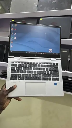 New Laptop HP EliteBook 830 G8 16GB Intel Core i5 SSD 512GB