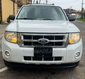 Ford Escape XLS 2012 White