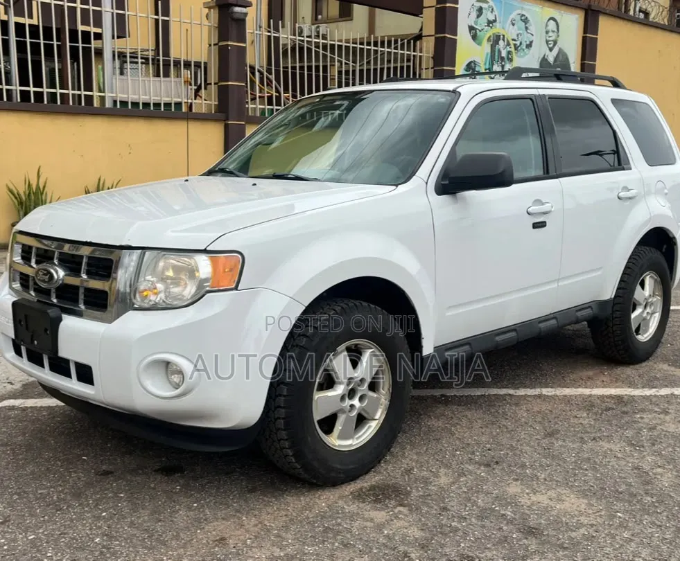 Ford Escape XLS 2012 White