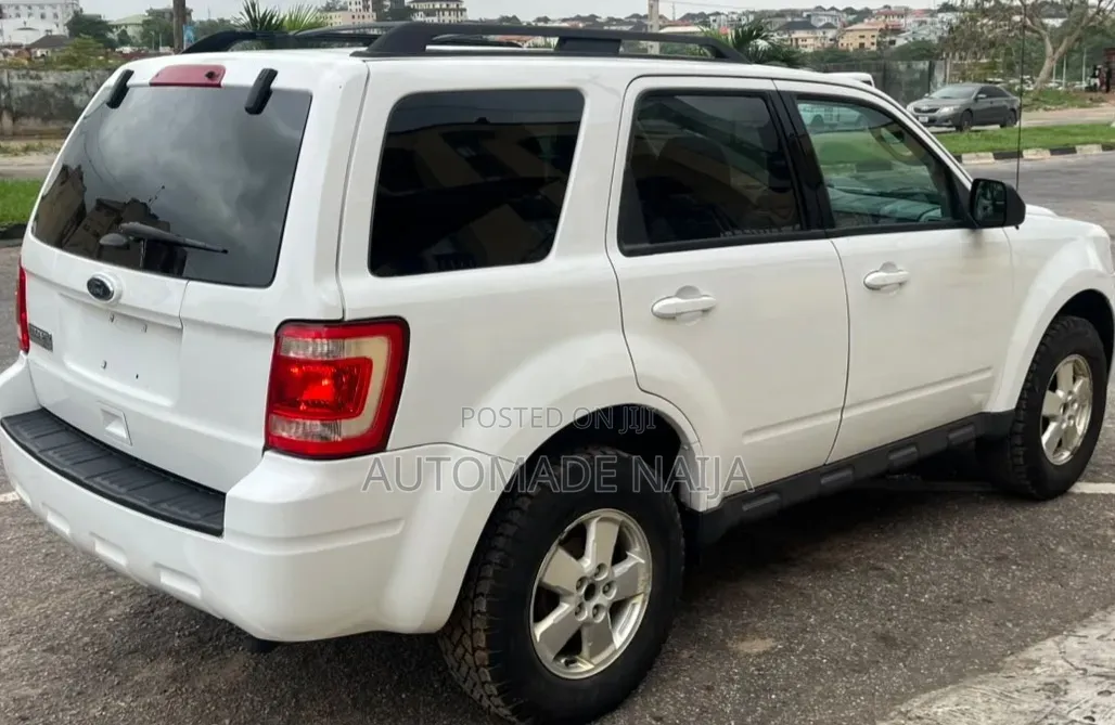 Ford Escape XLS 2012 White