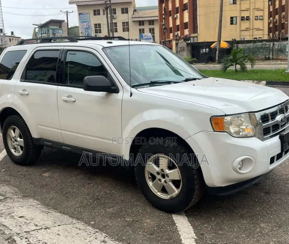 Ford Escape XLS 2012 White
