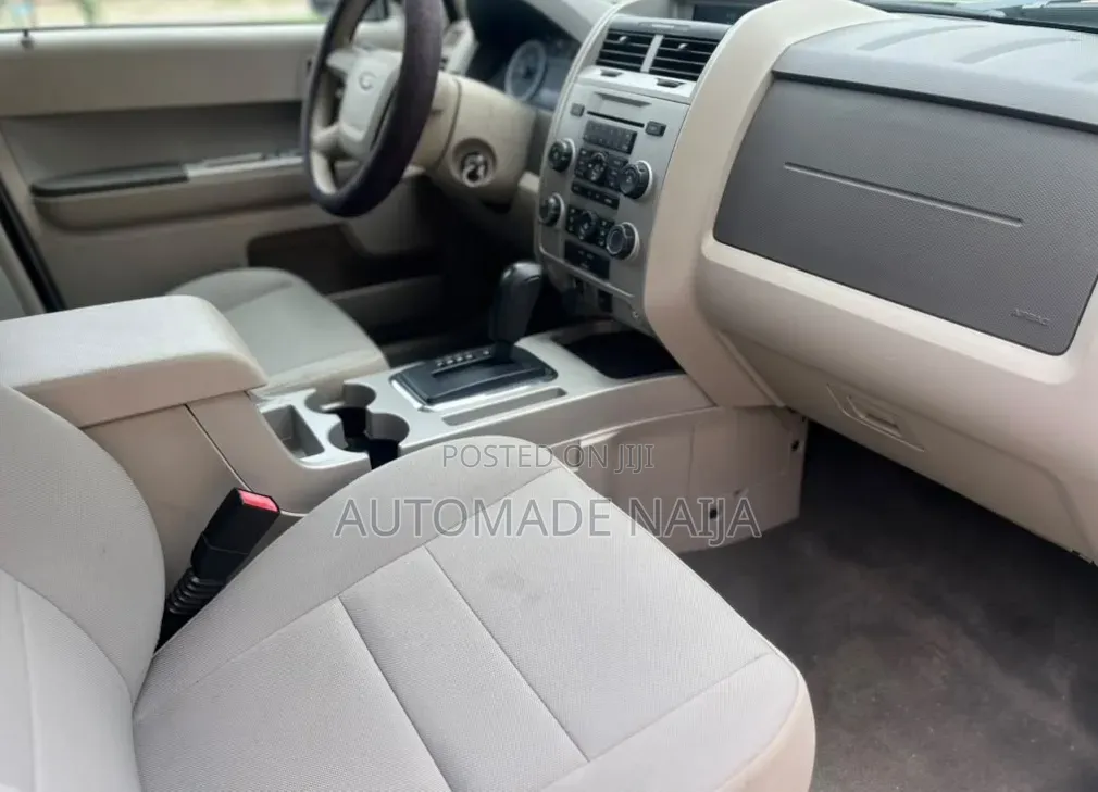 Ford Escape XLS 2012 White