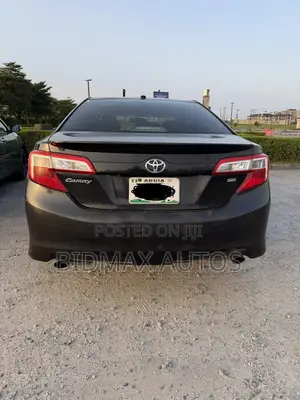 Toyota Camry SE 4dr Sedan (3.5L 6cyl 6A) 2014 Black
