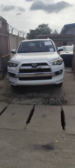 Toyota 4-Runner 2014 White
