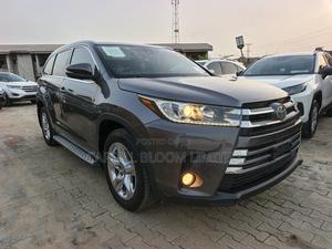 Toyota Highlander Limited 4x2 V6 (3.5L 6cyl 8A) 2018 Brown