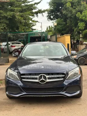 Mercedes-Benz C300 2015 Blue
