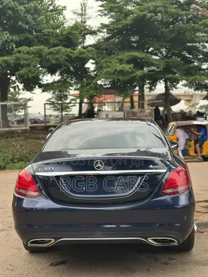 Mercedes-Benz C300 2015 Blue