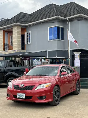 Toyota Camry SE V6 4dr Sedan (3.5L 6cyl 6AM) 2010 Red