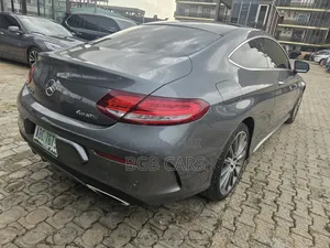 Mercedes-Benz C300 2017 Gray