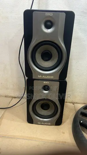 M-Audio BX5 Carbon Studio Monitor Speaker