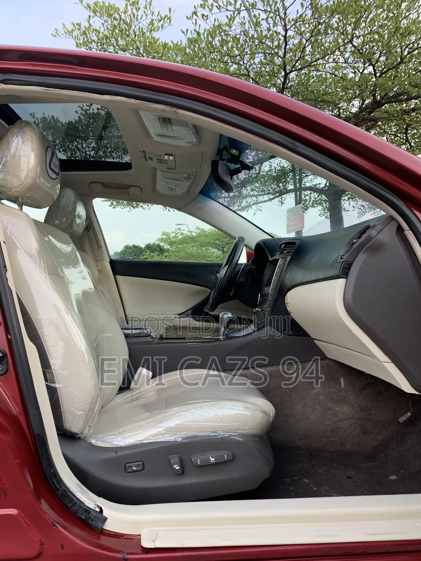 Lexus IS 250 2010 Red