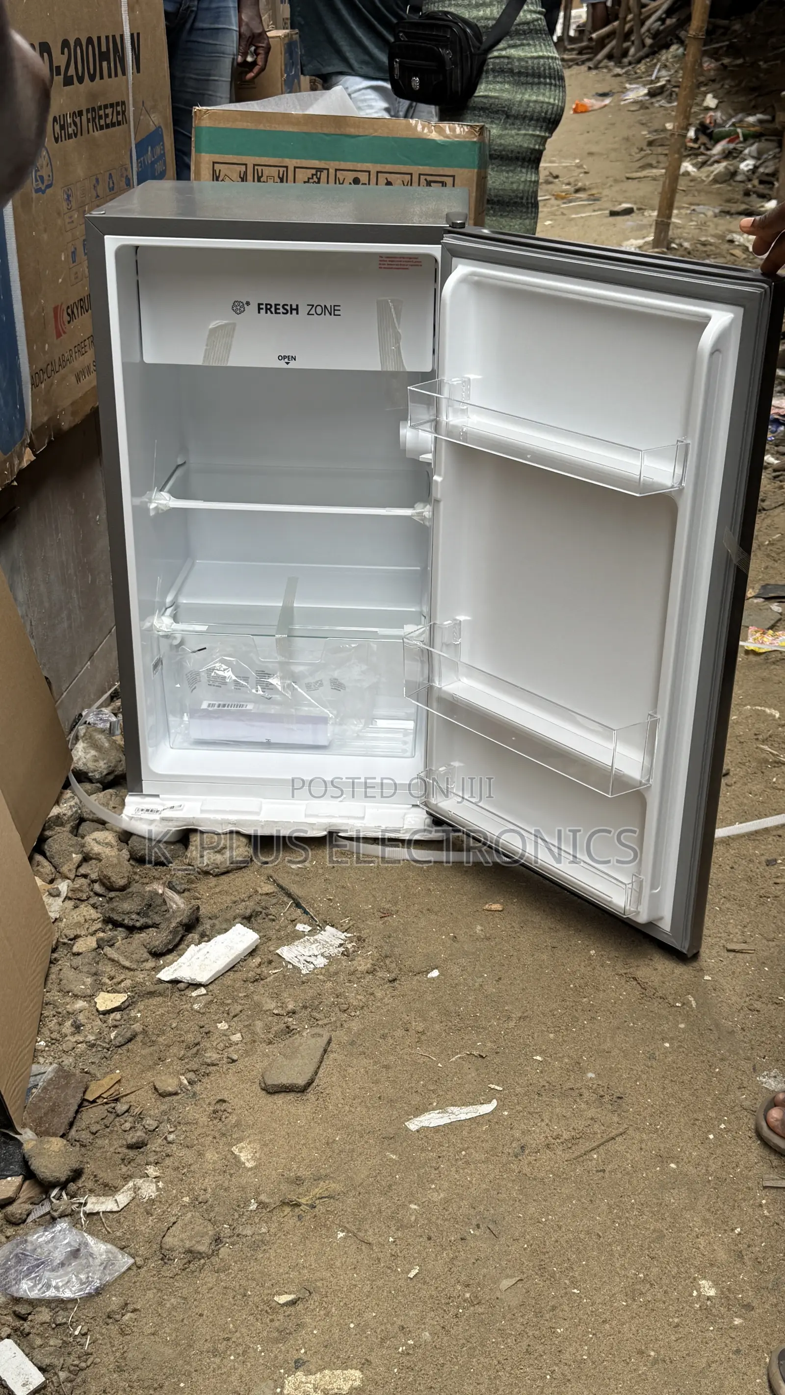 Hisense 90L Refrigerator