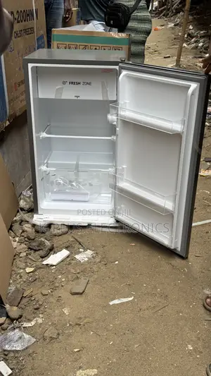 Hisense 90L Refrigerator