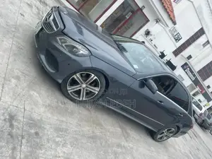 Mercedes-Benz E350 Base 4dr Sedan RWD (3.5L 6cyl 7A) 2010 Gray
