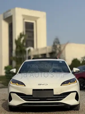 New BYD Seal DM-i 2025 Silver