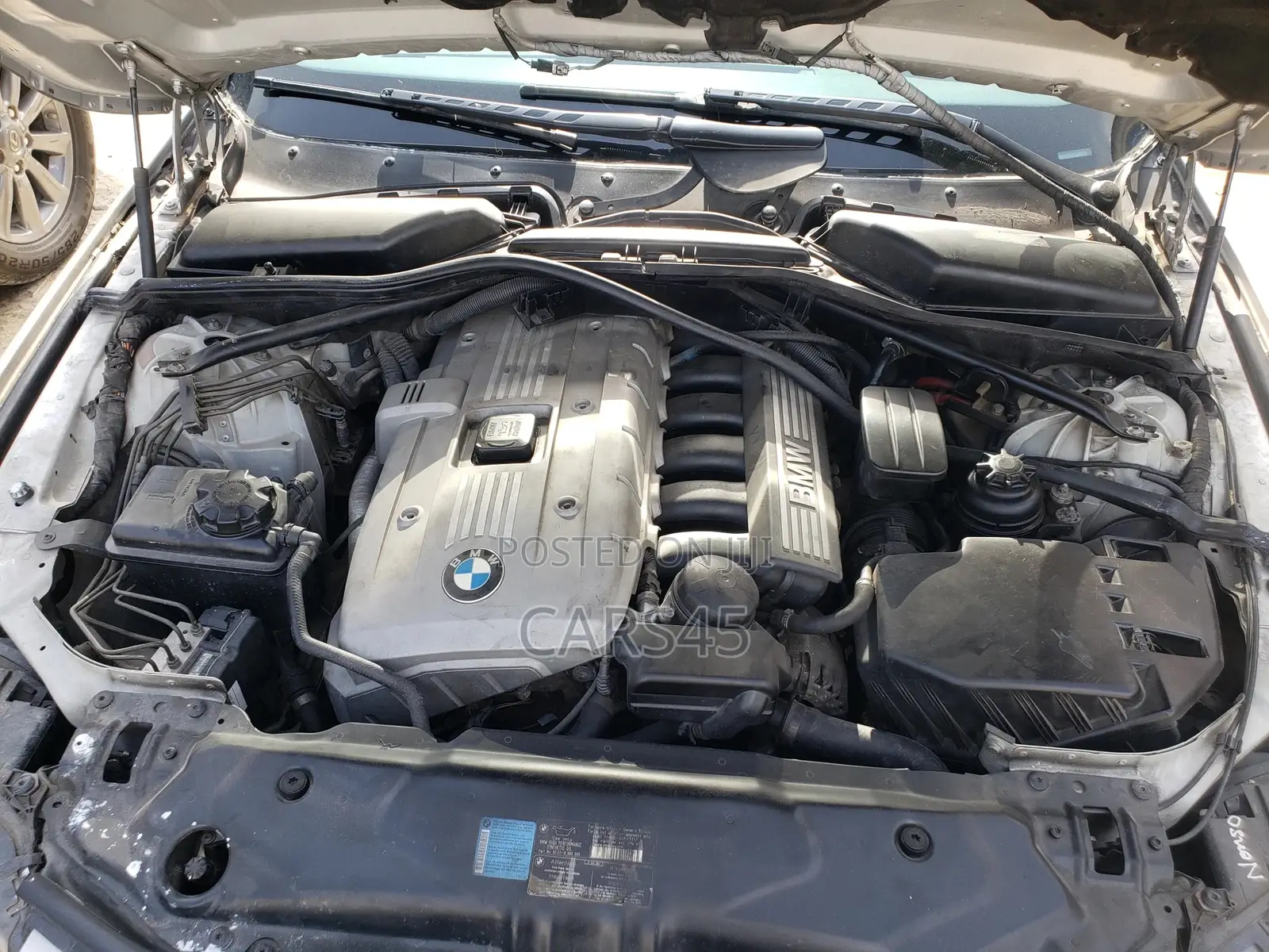 BMW 523i 2006 Silver