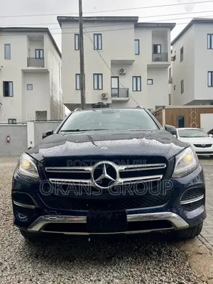 Mercedes-Benz GLE-Class 2018 Blue