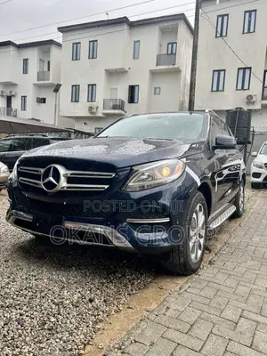 Mercedes-Benz GLE-Class 2018 Blue