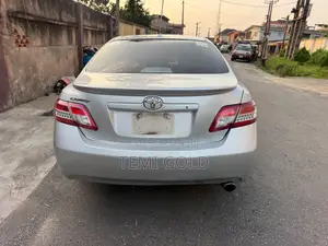 Toyota Camry 2011 Silver