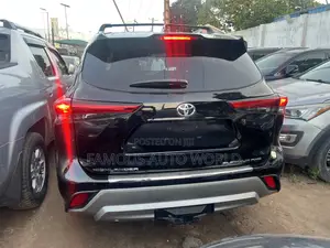 Toyota Highlander Platinum 2021 Black