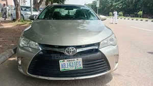 Toyota Camry 2016 Silver