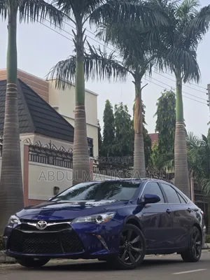 Toyota Camry 2016 Blue