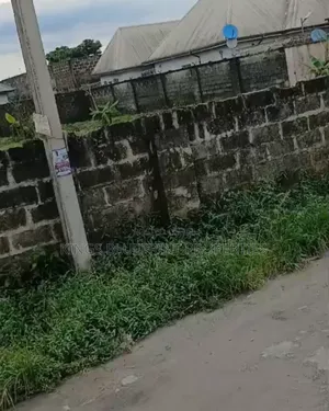 Distress Sales of 100 by 100 at Okpaka Warri Delta State