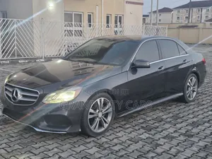 Mercedes-Benz E350 Base 4Matic Sedan AWD (3.5L 6cyl 7A) 2014 Gray