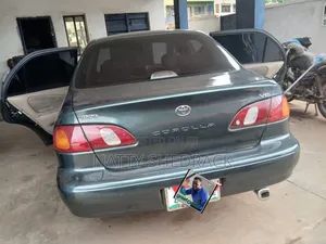 Toyota Corolla 2002 Green