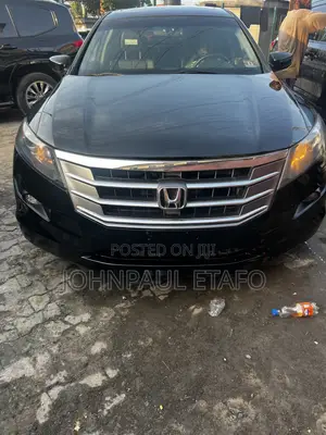 Honda Crosstour 2012 Black