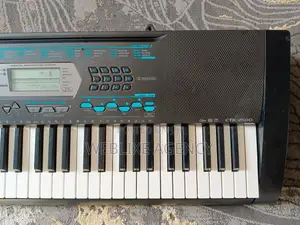 Casio CTK 2100 Keyboard