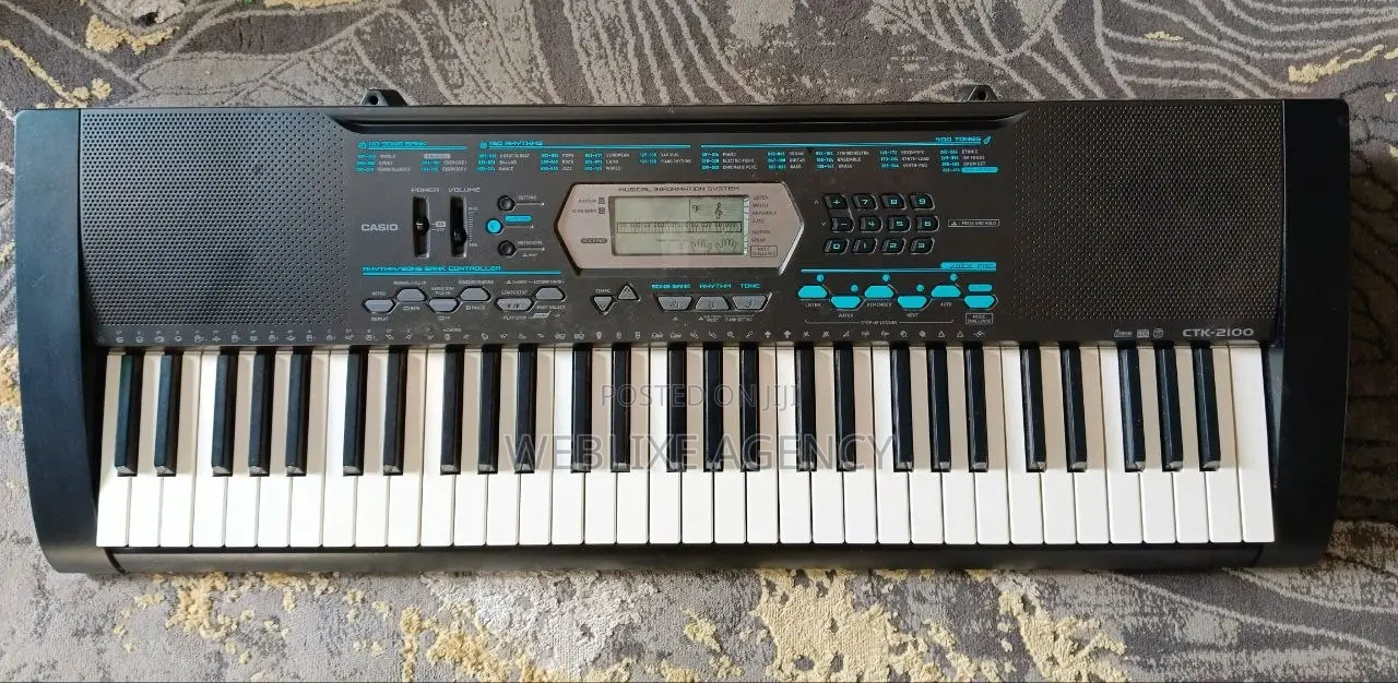 Casio CTK 2100 Keyboard