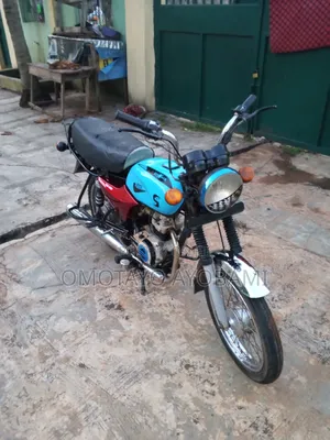 Bajaj Boxer 100 2023 Red