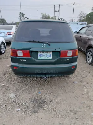 Toyota Picnic 2.0 FWD 2004 Gray