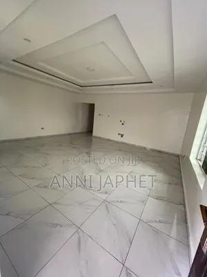3bdrm Apartment in Treasure Estate, Sangotedo for rent