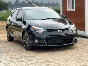 Toyota Corolla S 4dr Sedan (1.8L 4cyl CVT) 2014 Black