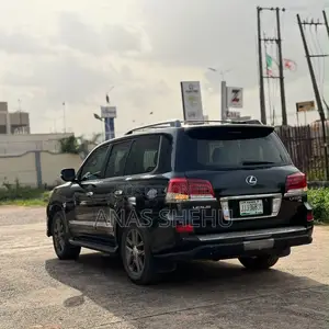 Lexus LX 570 2012 Black