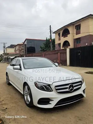 Mercedes-Benz E300 4Matic AWD Sedan (2.0L 4cyl 9A) 2017 White