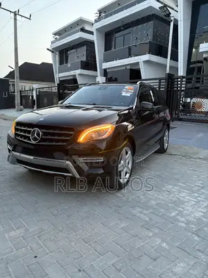 Mercedes-Benz M Class ML 550 4Matic 2013 Black