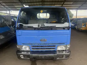 Foreign Used Nissan Cabster Carry Truck.