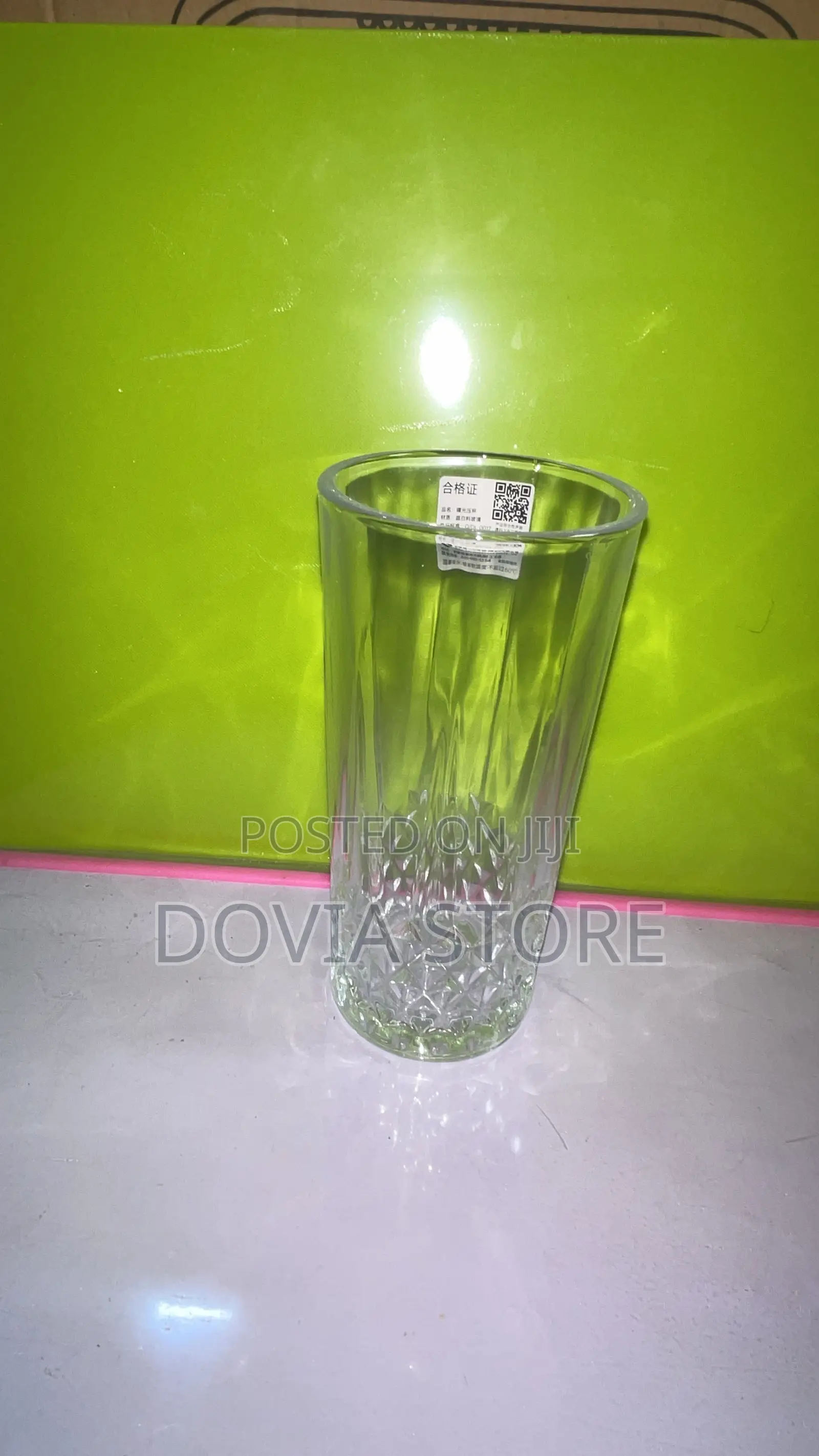 : Elegant Diamond-Pattern Glass Tumbler – Clear Drinking Cup