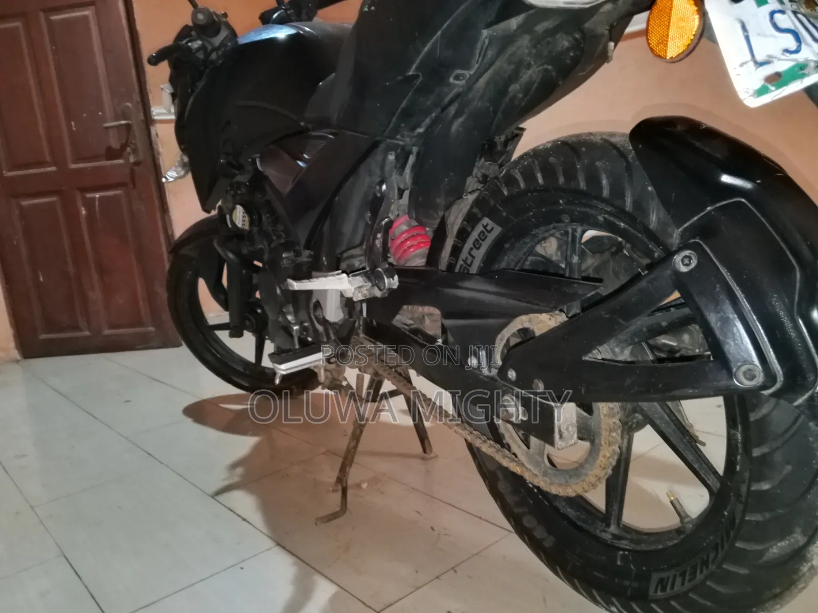 TVS Apache 160 4V 2019 Black